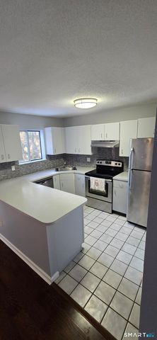 925 Oronoke Road 12C, Waterbury, CT 06708