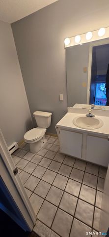 925 Oronoke Road 12C, Waterbury, CT 06708