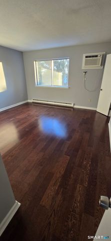 925 Oronoke Road 12C, Waterbury, CT 06708