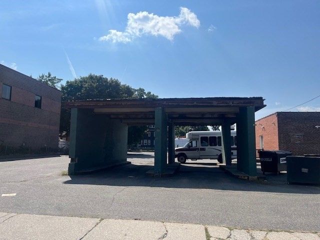 599-609 Page Blvd, Springfield, MA 01104