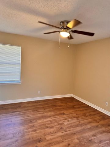 2603 Foxcroft Circle, Denton, TX 76209