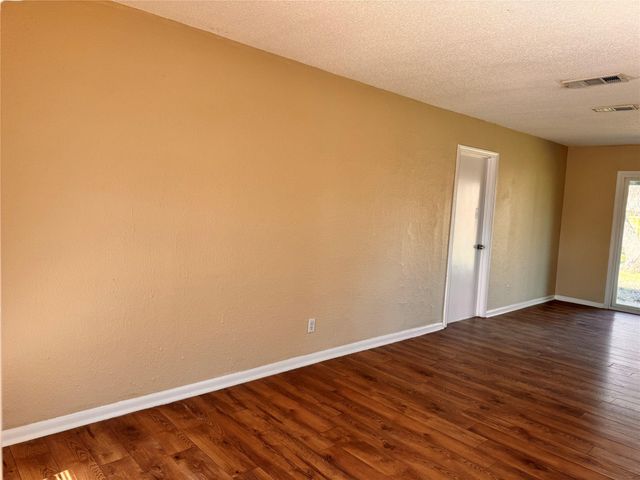 2603 Foxcroft Circle, Denton, TX 76209