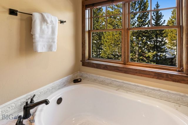 16 Oglala Road, Big Sky, MT 59716