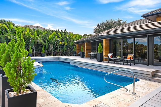 3 Sheldrake Lane, Palm Beach Gardens, FL 33418