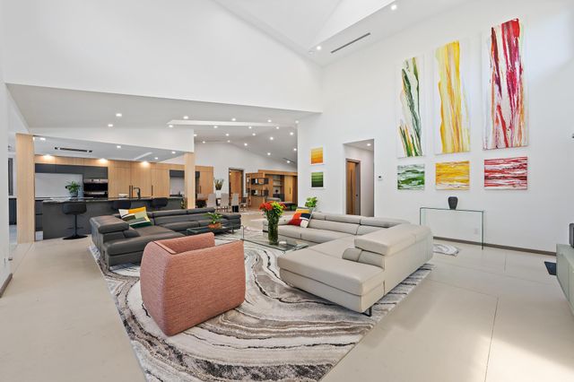 3 Sheldrake Lane, Palm Beach Gardens, FL 33418