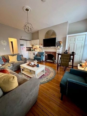 291 Commonwealth Avenue 5, Boston, MA 02116