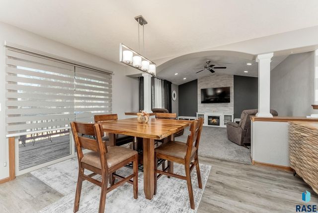 612 Coyote St Street, Harrisburg, SD 57032