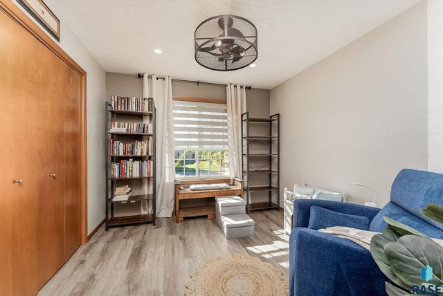 612 Coyote St Street, Harrisburg, SD 57032