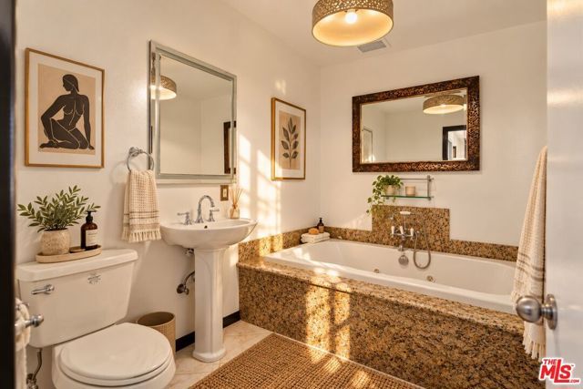 12223 Palms Boulevard, Los Angeles, CA 90066