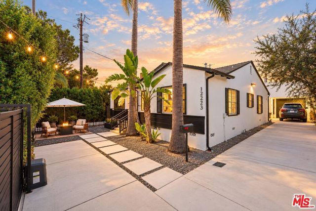 12223 Palms Boulevard, Los Angeles, CA 90066