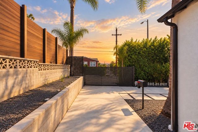 12223 Palms Boulevard, Los Angeles, CA 90066