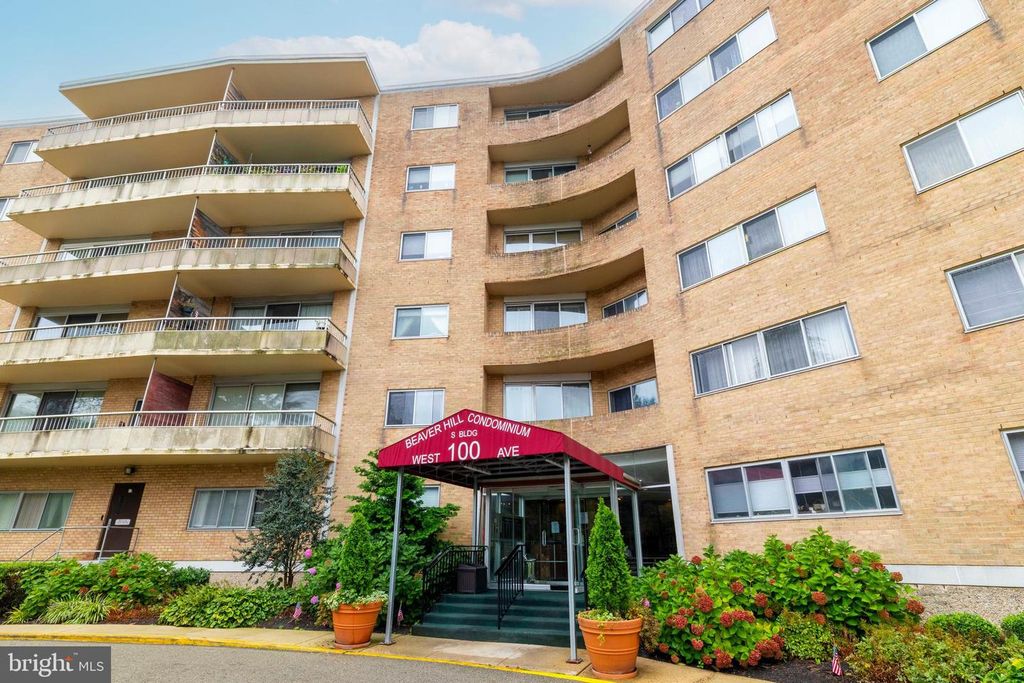 Image 2 of property listing at 100 WEST AVE #326-S, Jenkintown, PA 19046
