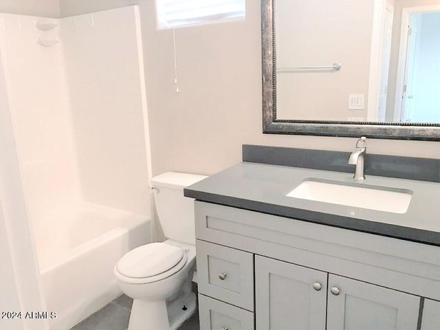 3618 W Marconi Avenue, Phoenix, AZ 85053
