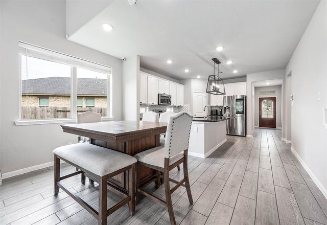 565 Winburn Tide Lane, La Porte, TX 77571