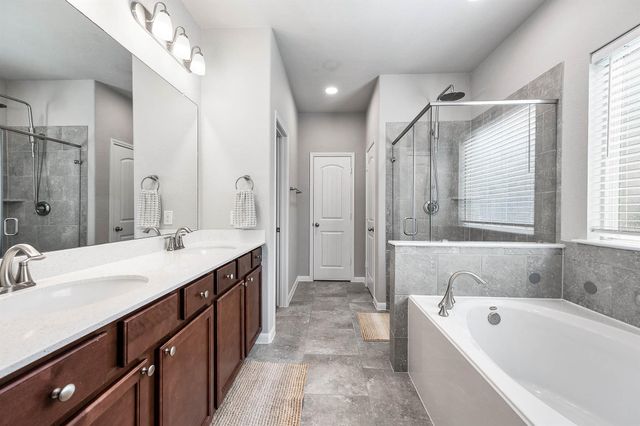 565 Winburn Tide Lane, La Porte, TX 77571
