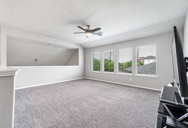 565 Winburn Tide Lane, La Porte, TX 77571