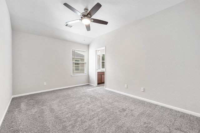 565 Winburn Tide Lane, La Porte, TX 77571