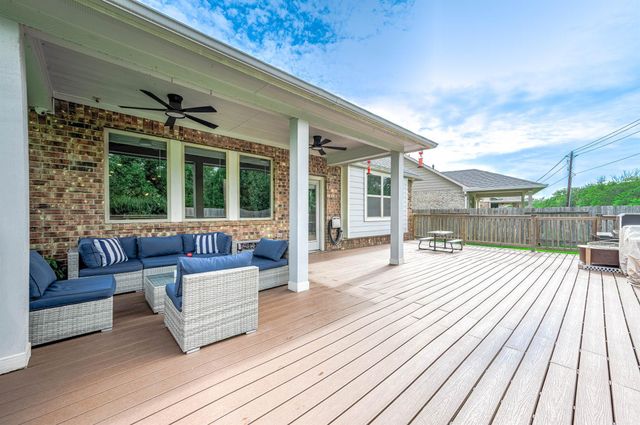 565 Winburn Tide Lane, La Porte, TX 77571
