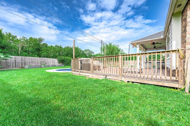 565 Winburn Tide Lane, La Porte, TX 77571