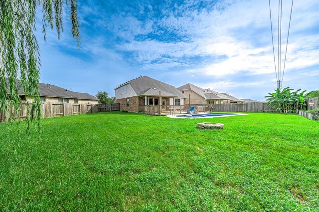 565 Winburn Tide Lane, La Porte, TX 77571