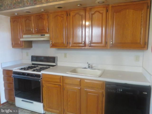 132 ROSEBERRY ST, Philadelphia, PA 19148