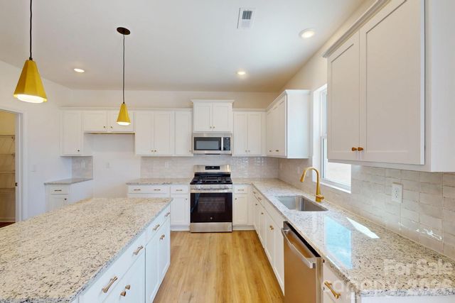 500 Willoughby Park Drive, Monroe, NC 28112