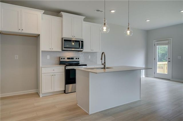 60 Cedar Drive, Fairburn, GA 30213