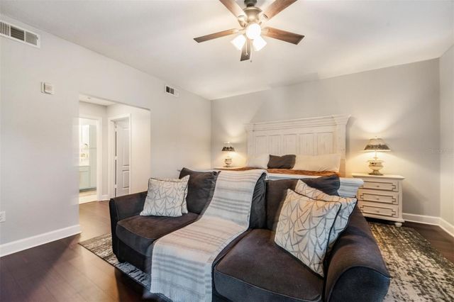 12033 GANDY BOULEVARD N 135, St Petersburg, FL 33702