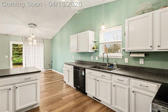 702 Dewars Street, Howell, MI 48843