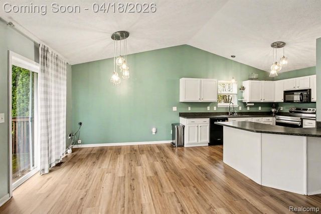 702 Dewars Street, Howell, MI 48843