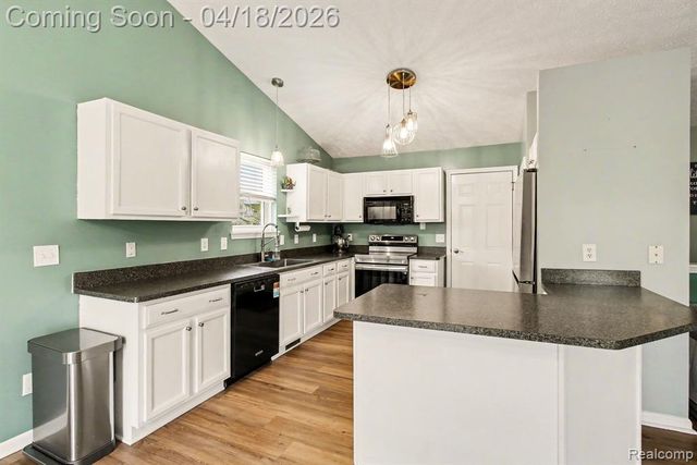 702 Dewars Street, Howell, MI 48843