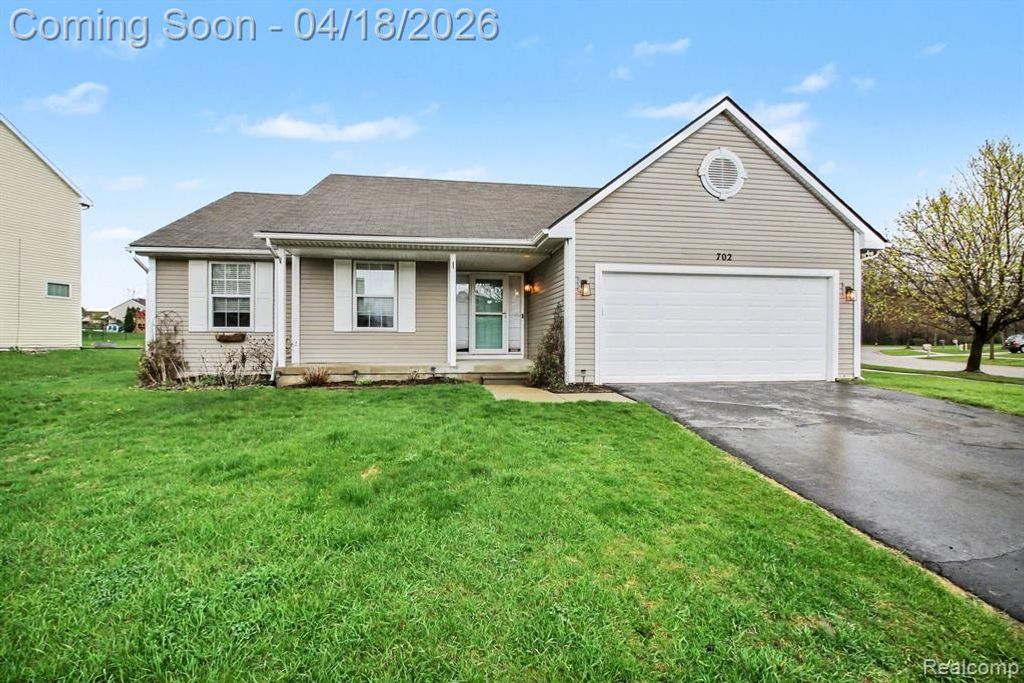 702 Dewars Street, Howell, MI 48843