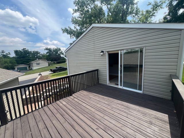 7830 Westview Lane, Woodridge, IL 60517