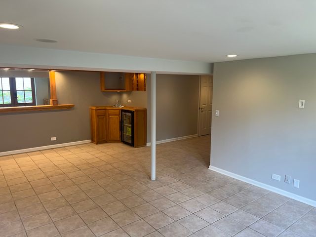 7830 Westview Lane, Woodridge, IL 60517