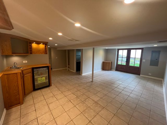 7830 Westview Lane, Woodridge, IL 60517