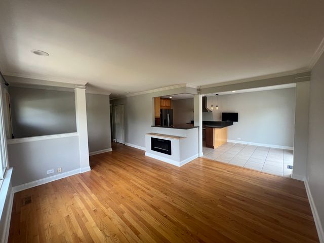 7830 Westview Lane, Woodridge, IL 60517