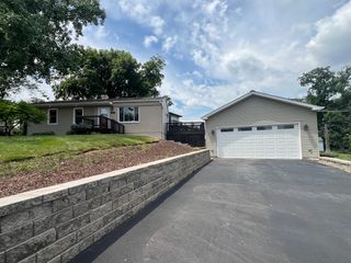 7830 Westview Lane, Woodridge, IL 60517