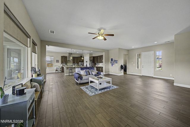 11725 Paradise View Drive, Sparks, NV 89441