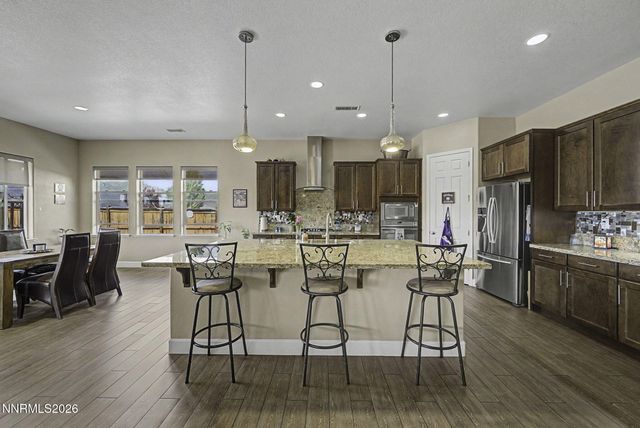 11725 Paradise View Drive, Sparks, NV 89441
