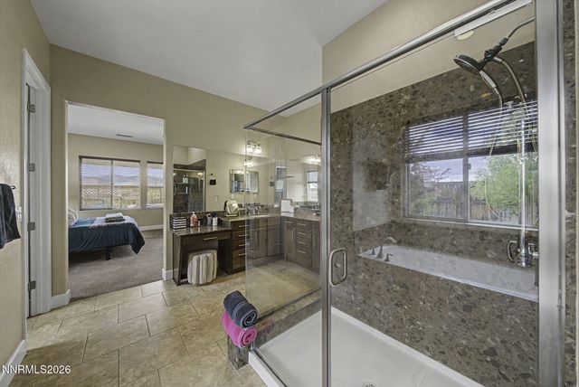 11725 Paradise View Drive, Sparks, NV 89441