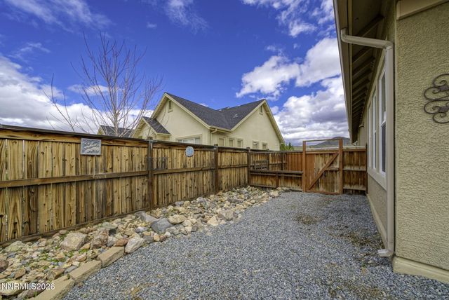 11725 Paradise View Drive, Sparks, NV 89441