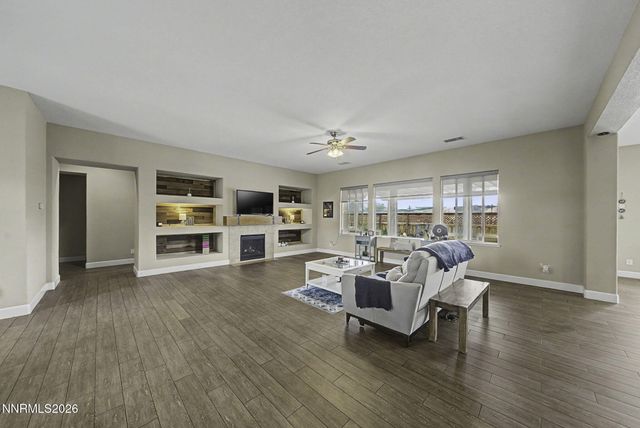 11725 Paradise View Drive, Sparks, NV 89441