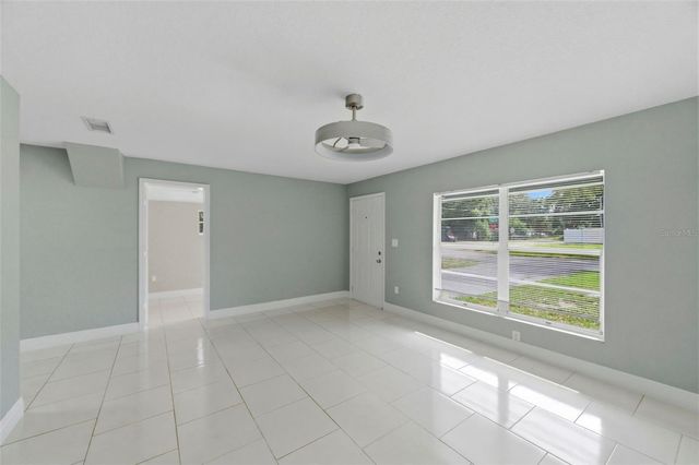 10220 N 23RD STREET, Tampa, FL 33612
