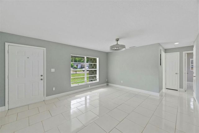 10220 N 23RD STREET, Tampa, FL 33612
