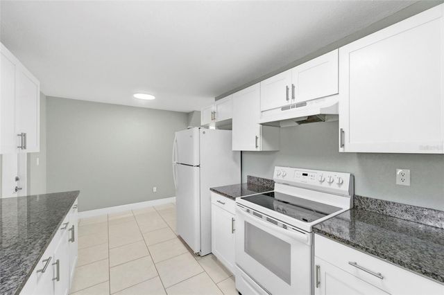 10220 N 23RD STREET, Tampa, FL 33612