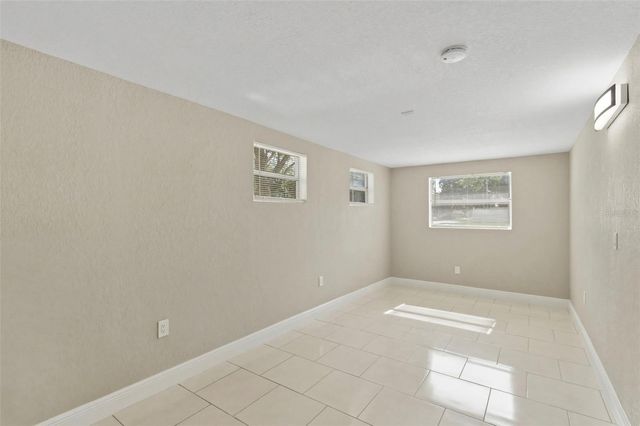 10220 N 23RD STREET, Tampa, FL 33612