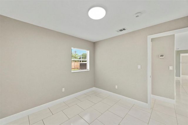 10220 N 23RD STREET, Tampa, FL 33612