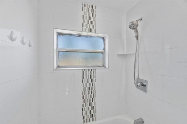 10220 N 23RD STREET, Tampa, FL 33612
