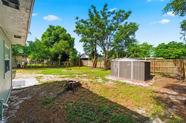 10220 N 23RD STREET, Tampa, FL 33612