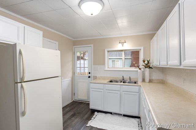 747 Kornoelje Drive, Comstock Park, MI 49321